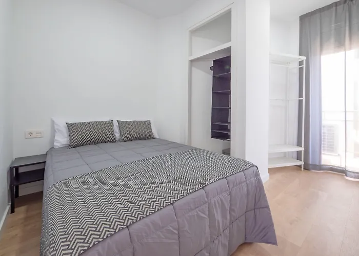 Ar Melrose Place Апартаменти