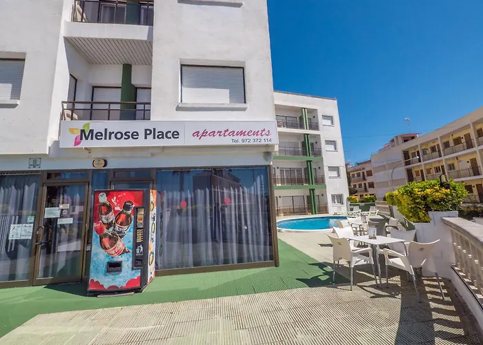 Ar Melrose Place Апартаменти