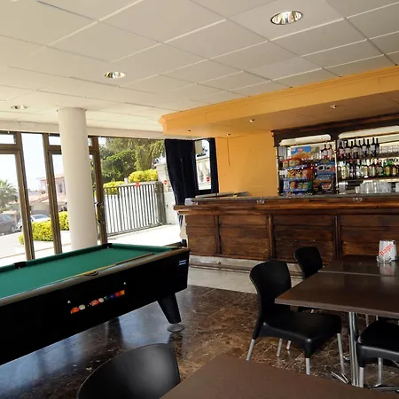 アパート Ar Melrose Place リョレート・デ・マル