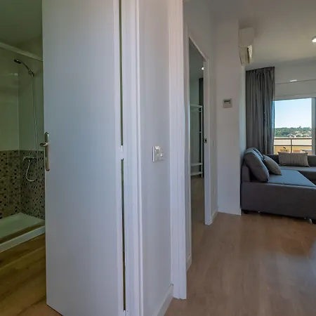 アパート Ar Melrose Place