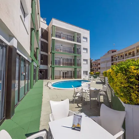 Ar Melrose Place יורט דה מאר