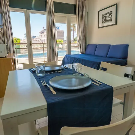 Apartment Ar Melrose Place *